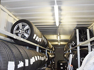 mietbare Lagerfläche in München - Beispiel Reifen für Gewerbe